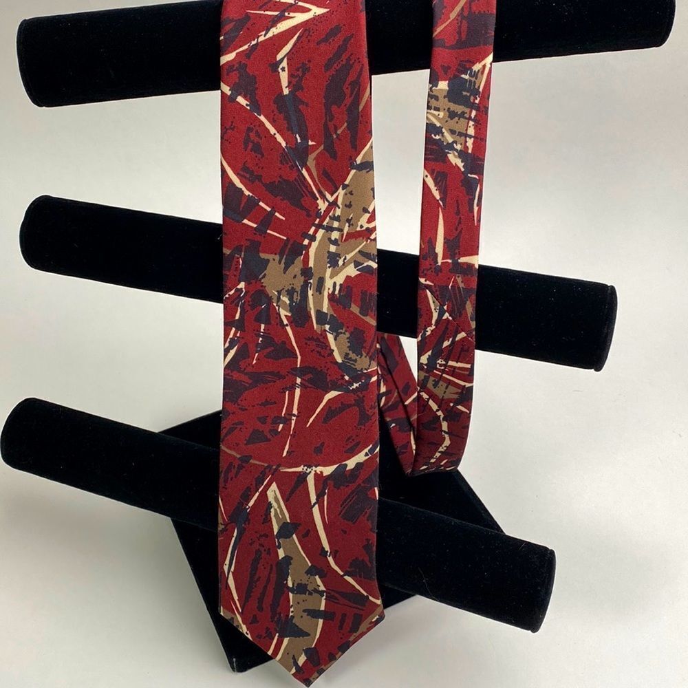 Vintage Avanti of California Blue w/Pink Stripe Men's Tie Polyester Silk OS​